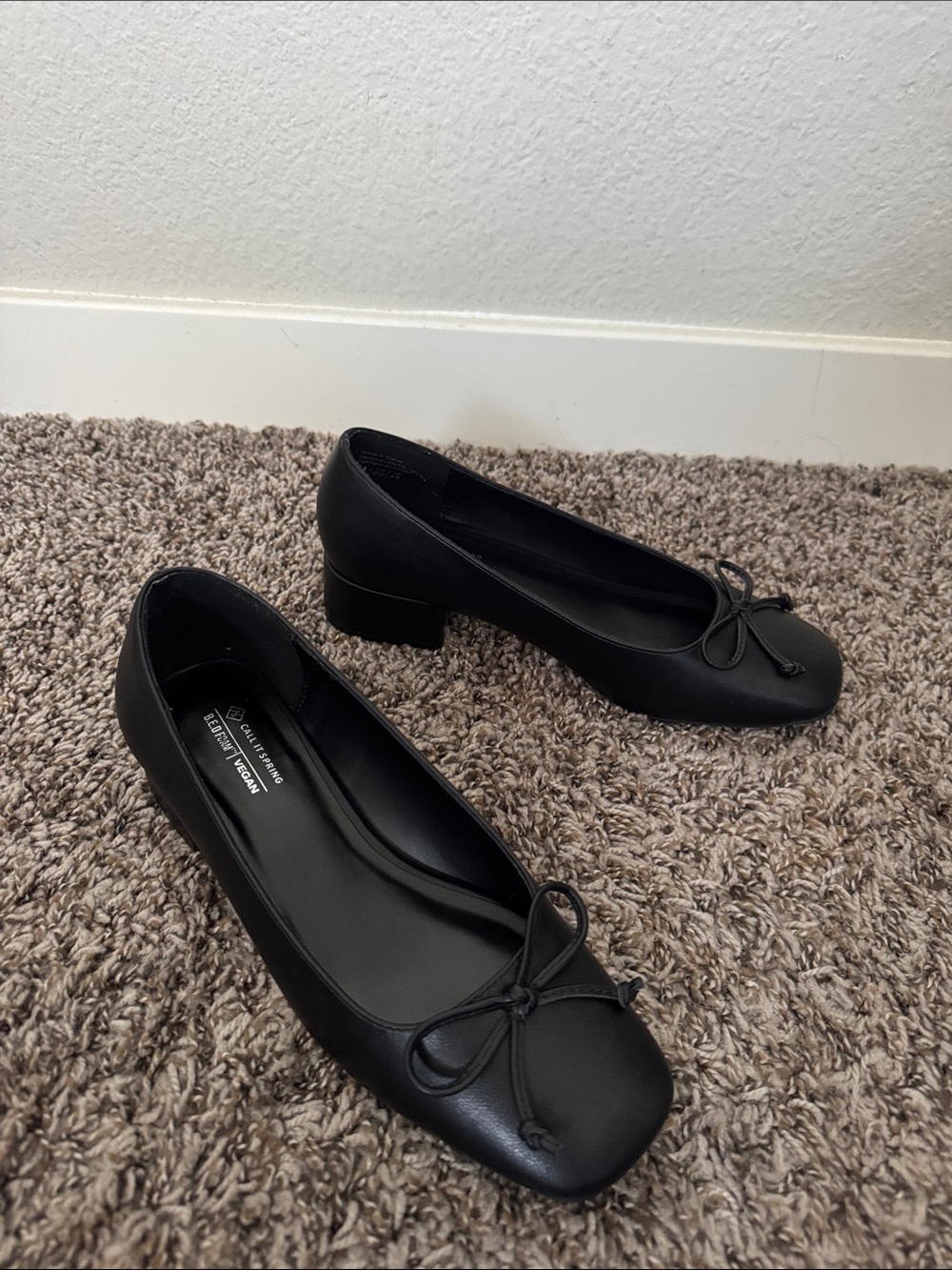 Black Heeled Ballet with Bow Detail